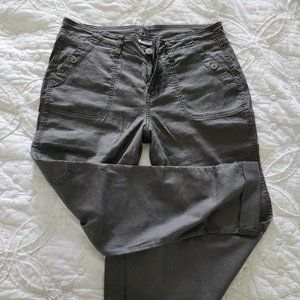 Level 99 Dayla Cargo linen Pants in Shade - New Without tags